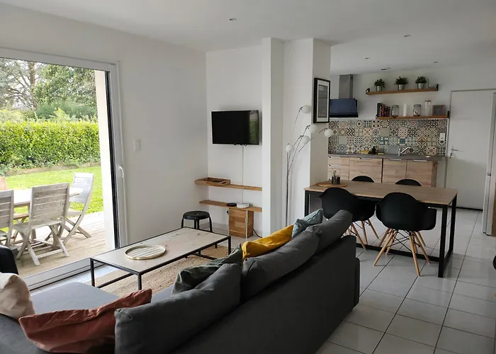 Maison De Vacances Locquirec
